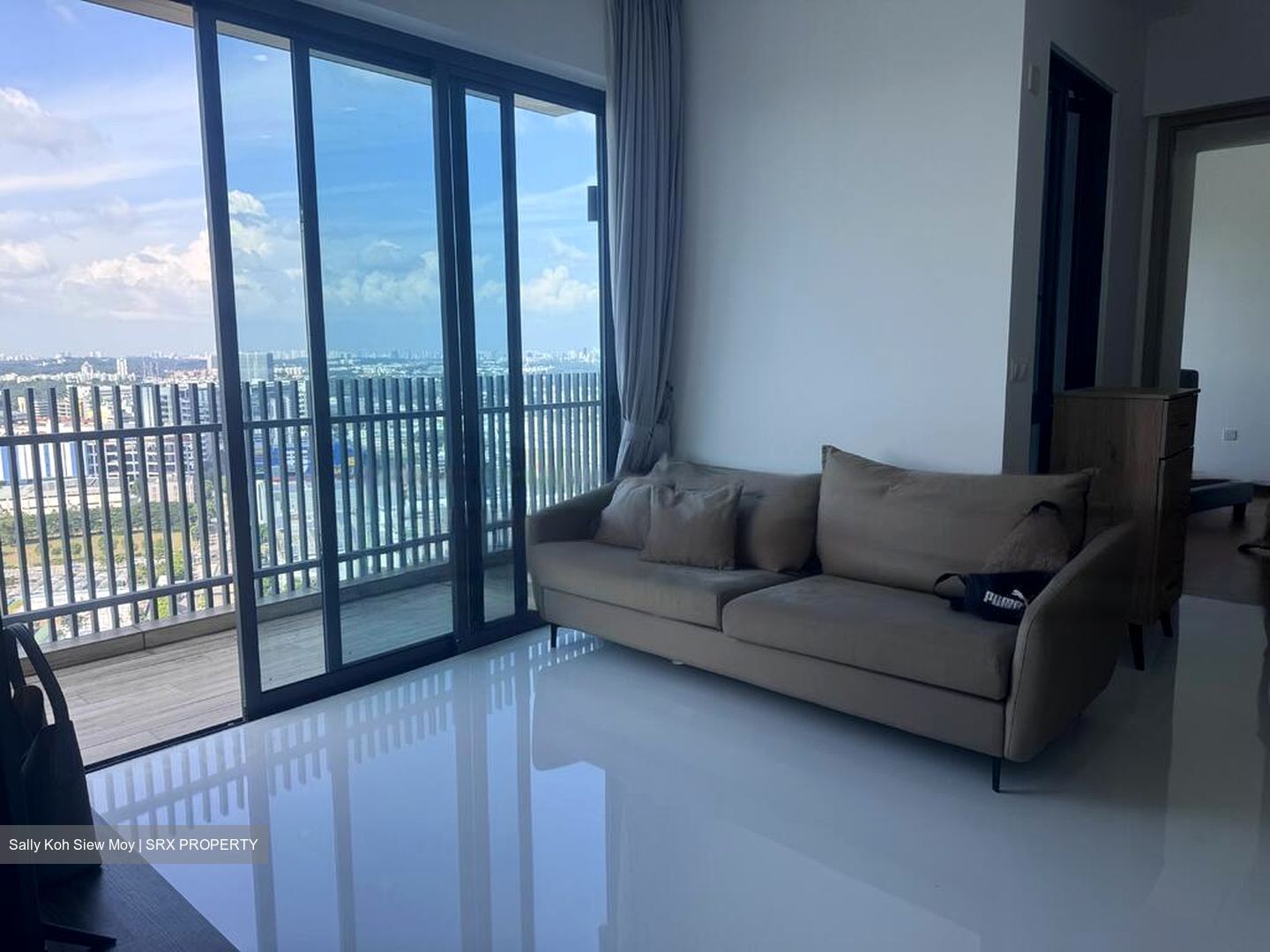 J Gateway (D22), Condominium #458400561